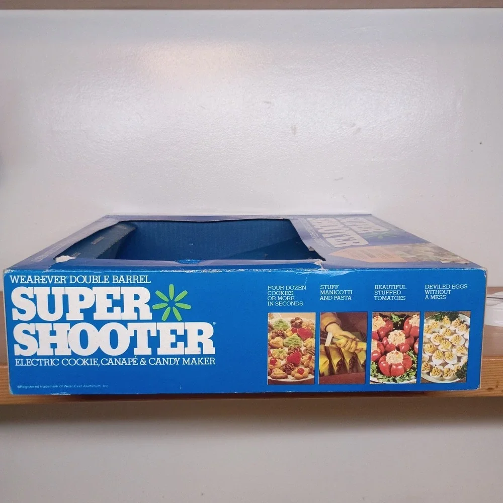 Vintage WearEver Double Barrel Super Shooter Electric Cookie Maker 70001B